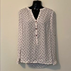 41 Hawthorn Montreal Henley Blouse, size Medium